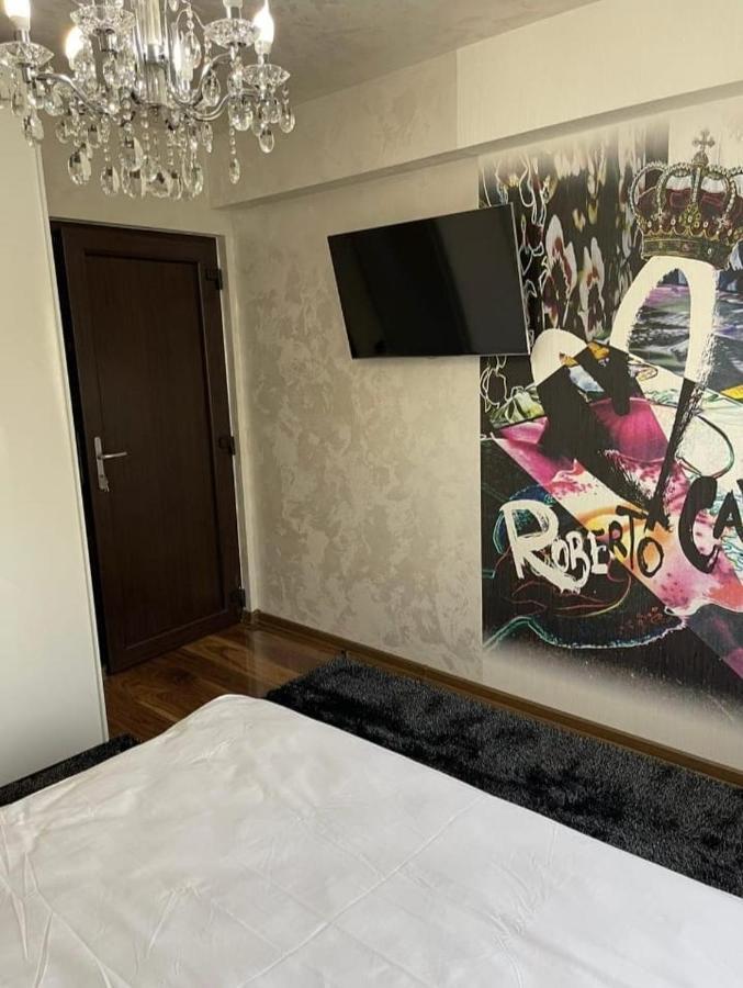 Apartament Lux Ultracentral クラヨーヴァ エクステリア 写真